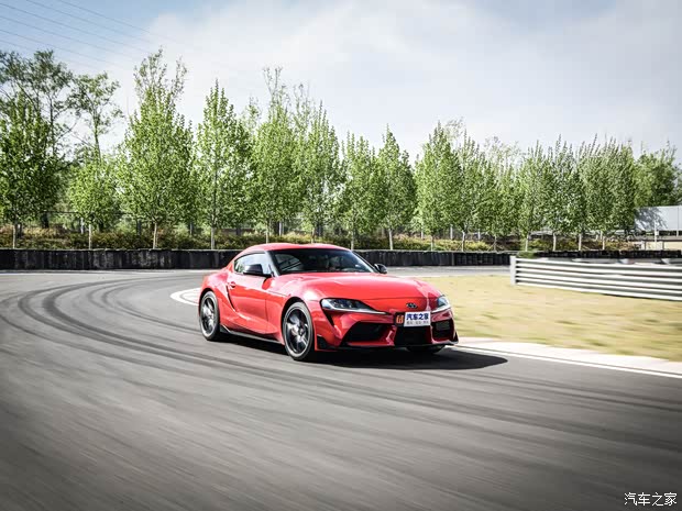 丰田(进口) SUPRA 2021款 GR SUPRA 3.0T 标准型