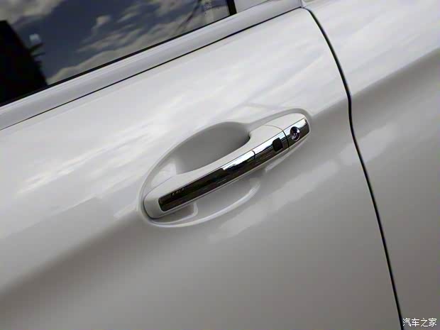 长城汽车 哈弗H9 2022款 2.0T 汽油四驱智享型 5座