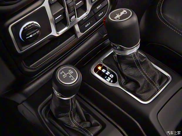 Jeep(进口) 牧马人 2018款 Sahara