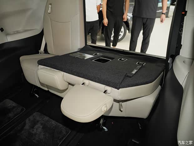 广汽丰田 赛那SIENNA 2021款 2.5L混动 XLE版