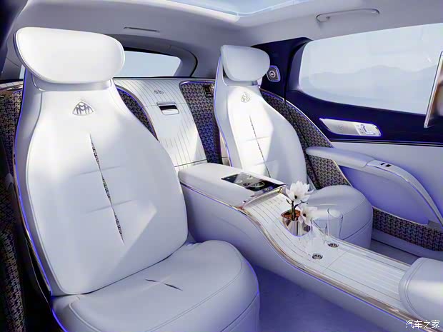 梅赛德斯-迈巴赫 迈巴赫EQS 2021款 Concept