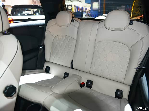 MINI MINI新能源 2022款 COOPER SE 歐洲版