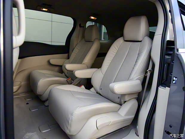 上汽通用别克 别克GL8 2017款 25S 基本型