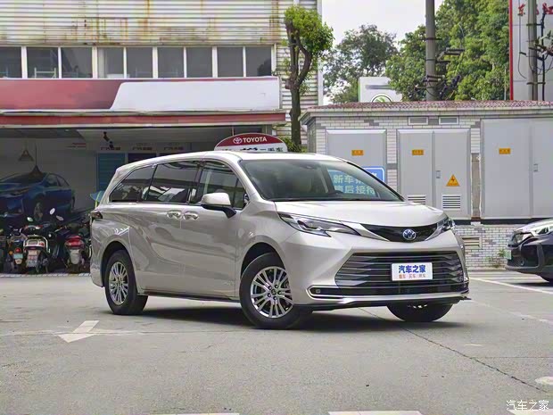 广汽丰田 赛那SIENNA 2021款 2.5L混动 尊贵版 广汽丰田 赛那SIENNA 2021款 2.5L混动 尊贵版