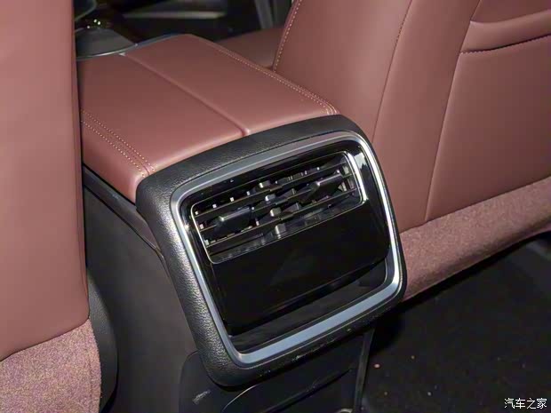 吉利汽车 嘉际 2022款 1.8TD DCT白金豪华型