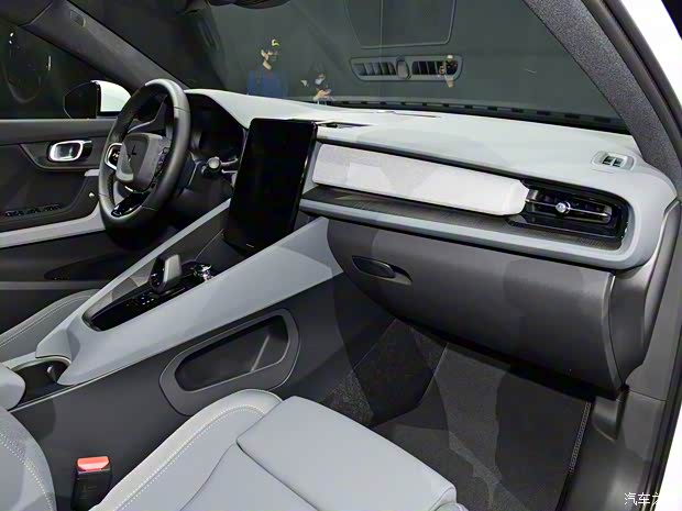 Polestar Polestar 2 2021款 雙電機(jī)長(zhǎng)續(xù)航