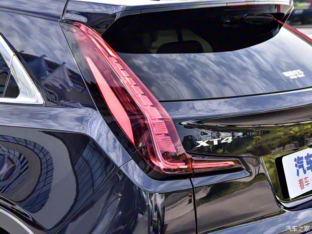 上汽通用凯迪拉克 凯迪拉克XT4 2021款 28T 两驱领先型