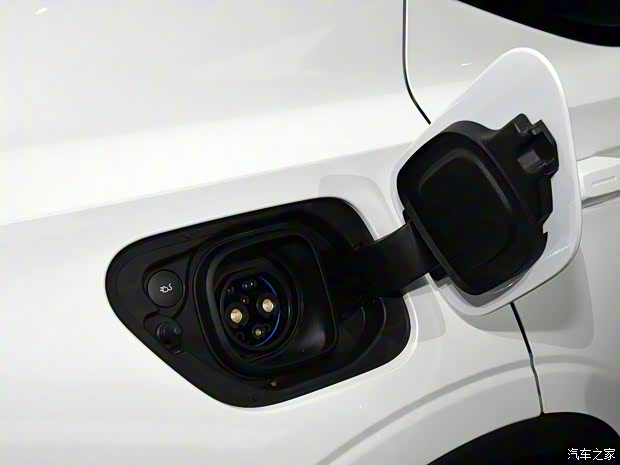 Polestar Polestar 2 2021款 雙電機(jī)長(zhǎng)續(xù)航