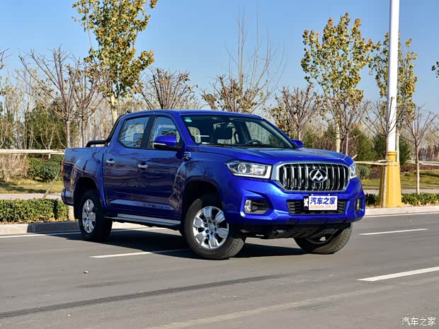 上汽大通 上汽大通T60 2017款 2.0T汽油自动两驱高底盘豪华型小双排