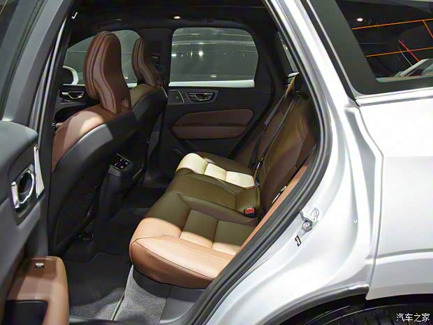 沃爾沃亞太 沃爾沃XC60 2022款 基本型低配