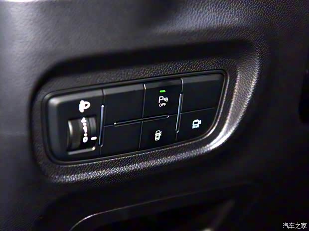 長安汽車 歐尚X70A 2018款 1.5L 手動豪華型