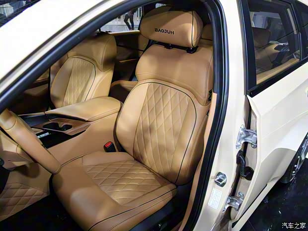 上汽通用五菱 新寶駿Valli 2021款 狂想家