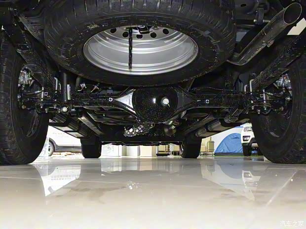 长安凯程 长安凯程F70 2022款 2.5T柴油手动四驱豪华版长轴JE4D25