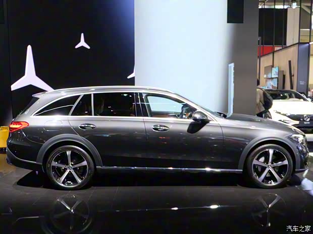 奔馳(進(jìn)口) 奔馳C級(進(jìn)口) 2022款 C 220 d All-Terrain 歐洲版