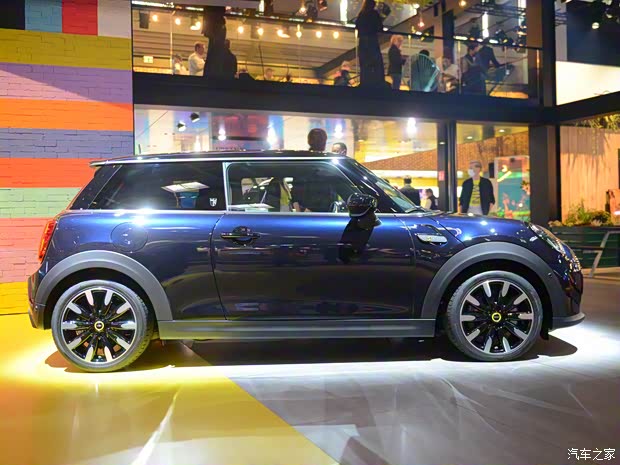 MINI MINI新能源 2022款 COOPER SE 歐洲版