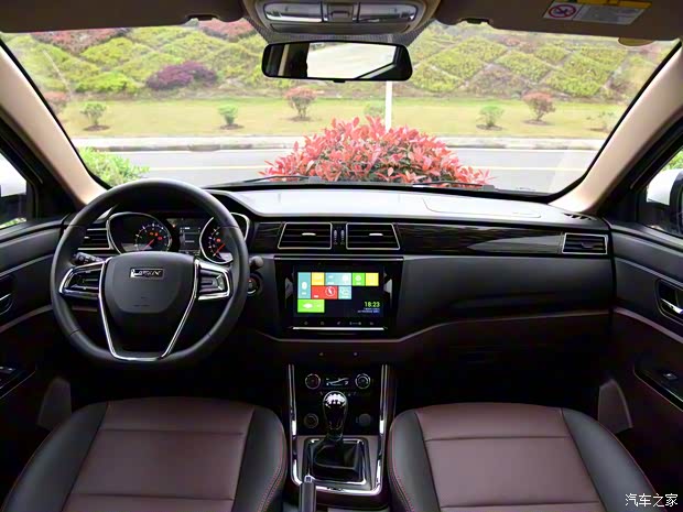 力帆汽車 邁威 2017款 1.8L 手動(dòng)精英型 力帆汽車 邁威 2017款 1.8L 手動(dòng)精英型