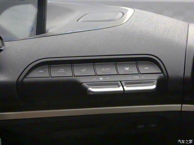 上汽通用五菱 宝骏KiWi EV 2021款 设计师 上汽通用五菱 宝骏KiWi EV 2021款 设计师