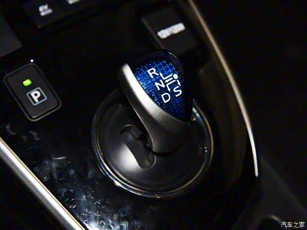 廣汽豐田 雷凌 2016款 雙擎 1.8H GS CVT精英天窗版