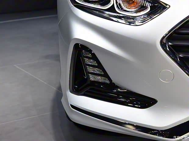 北京现代 索纳塔九 2017款 改款 基本型