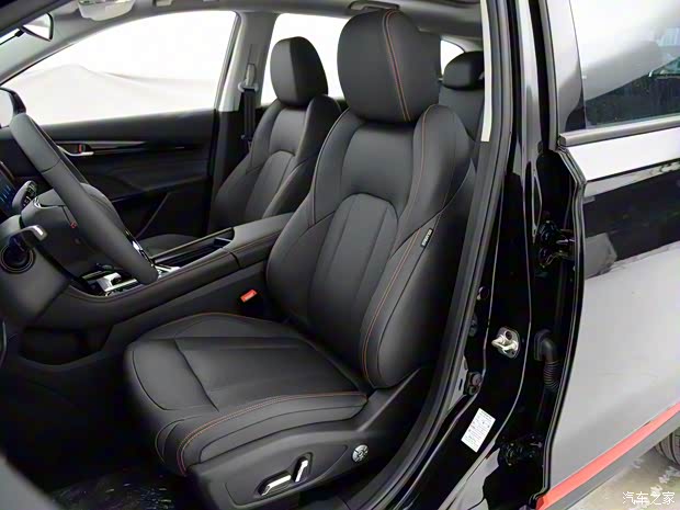 东风乘用车 东风风神AX7 2022款 马赫版 1.5T DCT DF51 东风乘用车 东风风神AX7 2022款 马赫版 1.5T DCT DF51