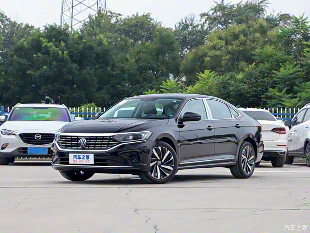 上汽大众 帕萨特 2022款 330TSI 精英版 上汽大众 帕萨特 2022款 330TSI 精英版