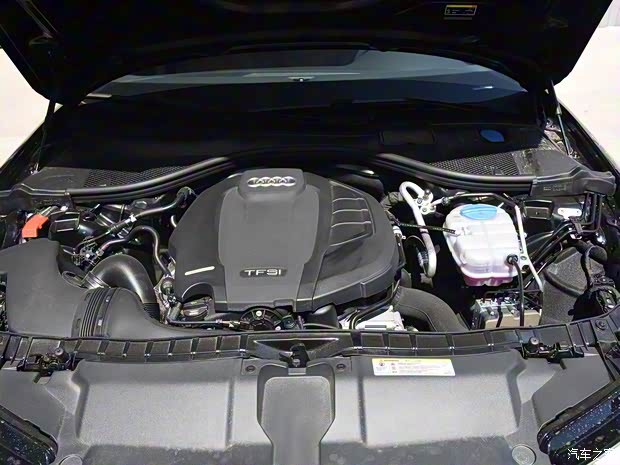 一汽-大眾奧迪 奧迪A6L 2018款 30周年年型 35 TFSI 時尚型