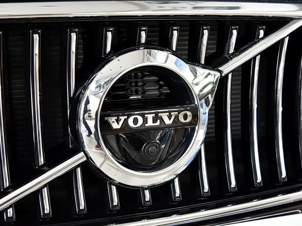 沃尔沃亚太 沃尔沃S90 2017款 2.0T T5 智尊版 沃尔沃亚太 沃尔沃S90 2017款 2.0T T5 智尊版