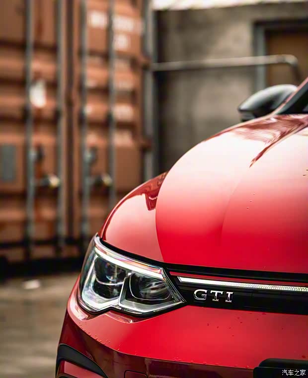 一汽-大众 高尔夫 2021款 380TSI DSG GTI 一汽-大众 高尔夫 2021款 380TSI DSG GTI