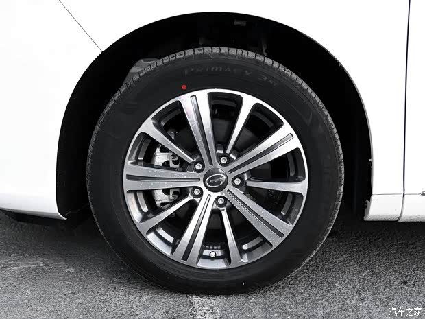 广汽乘用车 传祺GM8 2018款 320T 尊贵版