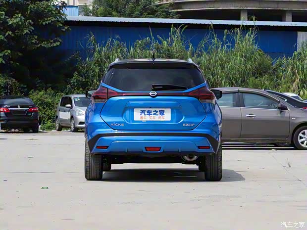 东风日产 劲客 2022款 1.5L CVT高配版