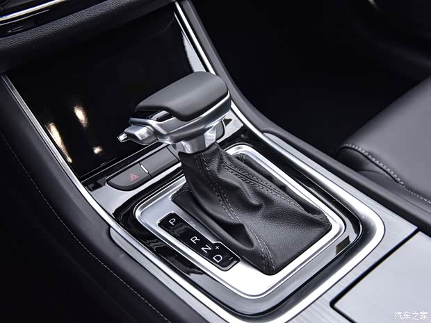 長安汽車 銳程CC 2022款 1.5T 自動(dòng)豪華型