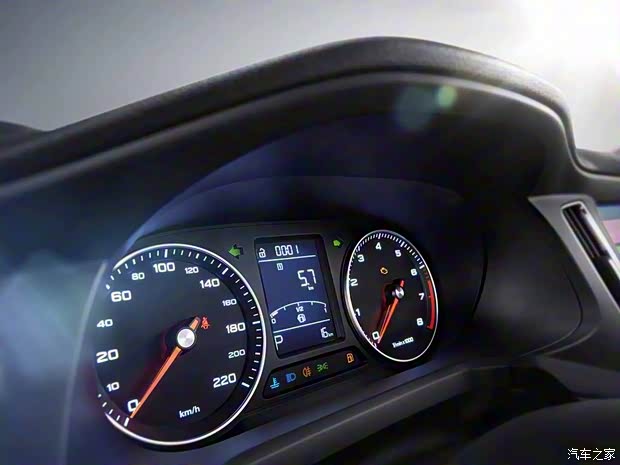 上汽集團(tuán) 榮威360 2018款 20T 雙離合旗艦版