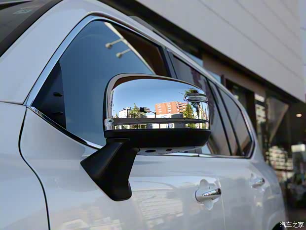 豐田(進(jìn)口) 蘭德酷路澤(進(jìn)口) 2022款 ZX 日本版