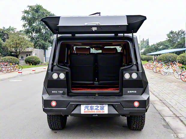 北京汽車 北京BJ80 2017款 2.3T 捍衛(wèi)者版