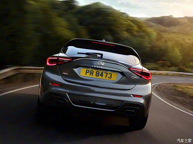英菲尼迪(进口) 英菲尼迪Q30 2015款 基本型