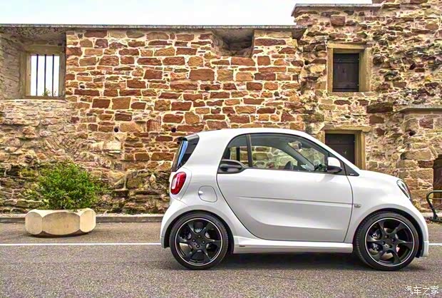 smart smart fortwo 2015款 1.0T 炫闪特别版 smart smart fortwo 2015款 1.0T 炫闪特别版
