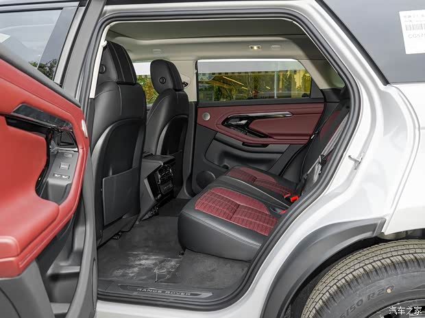 奇瑞捷豹路虎 揽胜极光 2021款 极光L 249PS R-Dynamic HSE