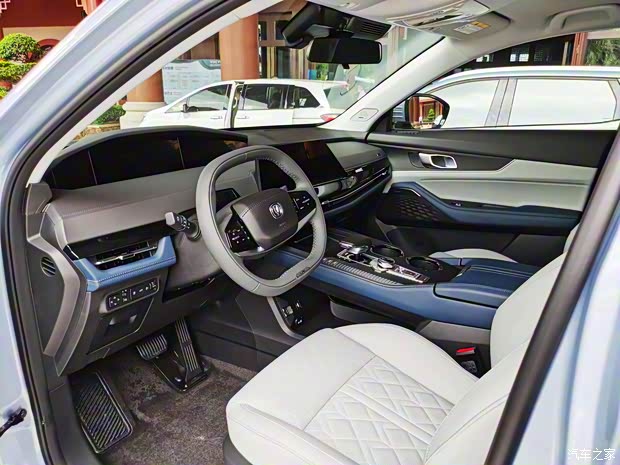 长安汽车 长安UNI-K新能源 2021款 iDD 插电混动版 长安汽车 长安UNI-K新能源 2021款 iDD 插电混动版