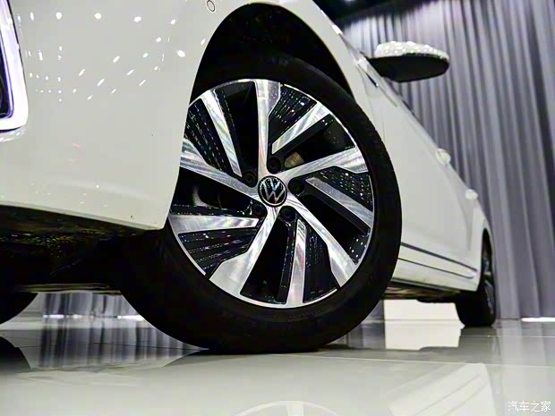 上汽大众 帕萨特新能源 2022款 基本型