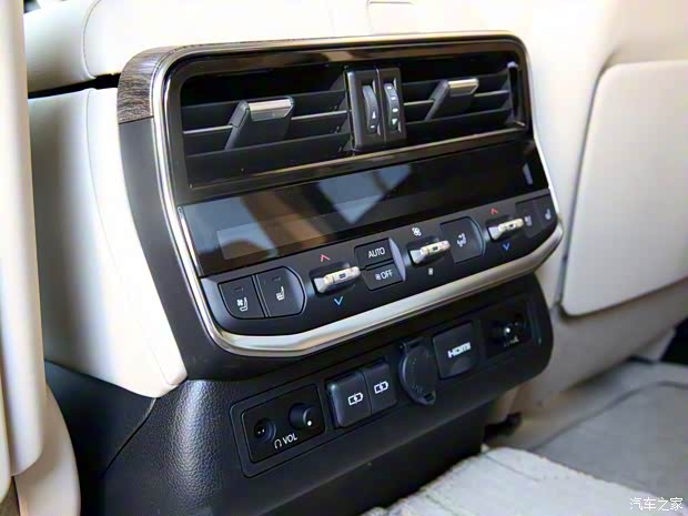 豐田(進(jìn)口) 蘭德酷路澤(進(jìn)口) 2022款 ZX 日本版