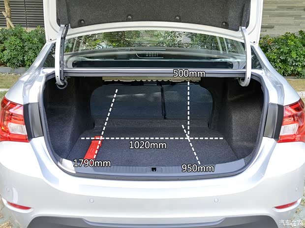 上汽通用别克 英朗 2015款 18T 双离合运动旗舰型