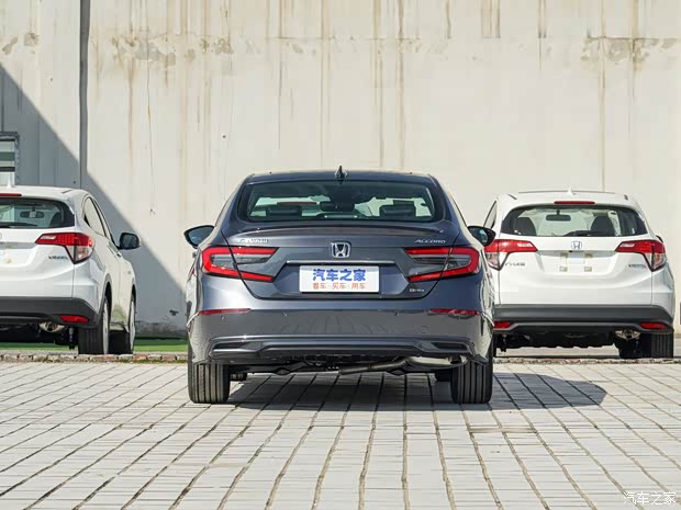 广汽本田 雅阁 2022款 锐·混动 2.0L 幻夜版