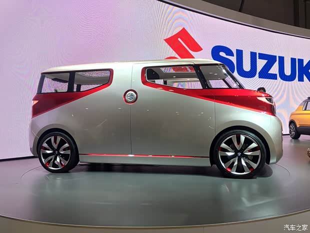 鈴木(進(jìn)口) Air Triser 2016款 Concept