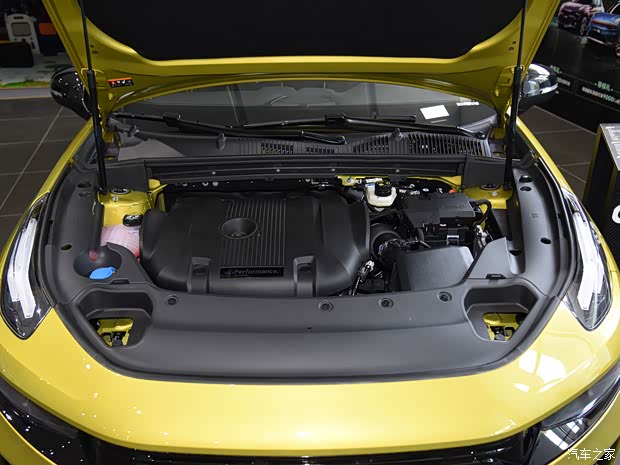 領(lǐng)克 領(lǐng)克03 2022款 03+ 2.0TD 自動馭風(fēng)版