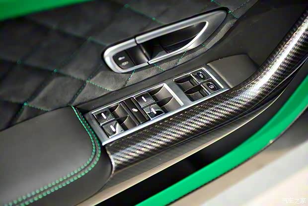 賓利 歐陸 2015款 4.0T GT3-R