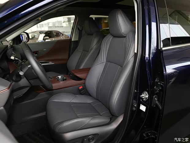 一汽丰田 凌放HARRIER 2022款 2.0L CVT两驱基本型