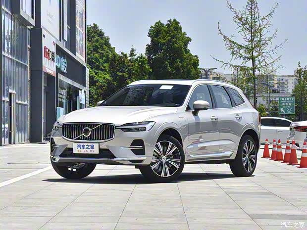 沃尔沃亚太 沃尔沃XC60新能源 2022款 T8 插电混动 四驱智远豪华版 沃尔沃亚太 沃尔沃XC60新能源 2022款 T8 插电混动 四驱智远豪华版