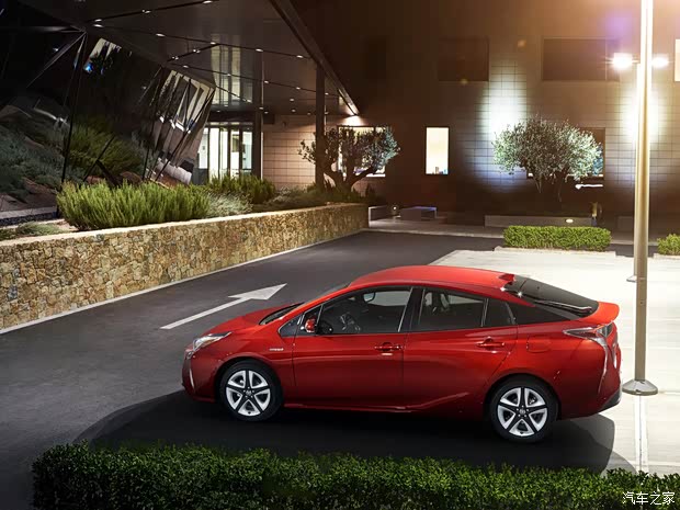 丰田(进口) 普锐斯(海外) 2016款 基本型 丰田(进口) 普锐斯(海外) 2016款 基本型