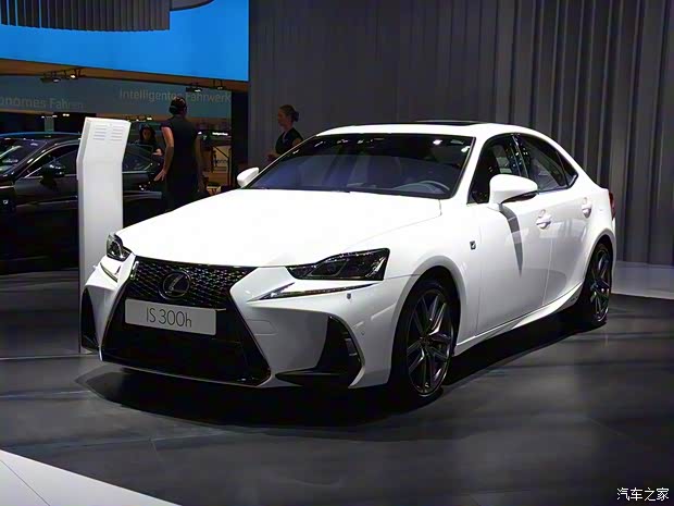 雷克薩斯 雷克薩斯IS 2017款 300h F SPORT版