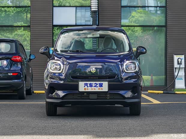 零跑汽車 零跑T03 2021款 400輕享版 磷酸鐵鋰